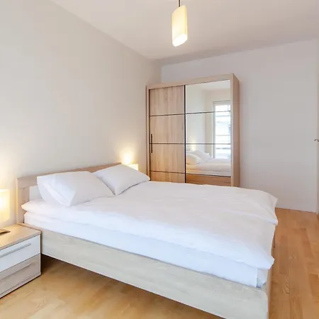 Tulip V By Renters